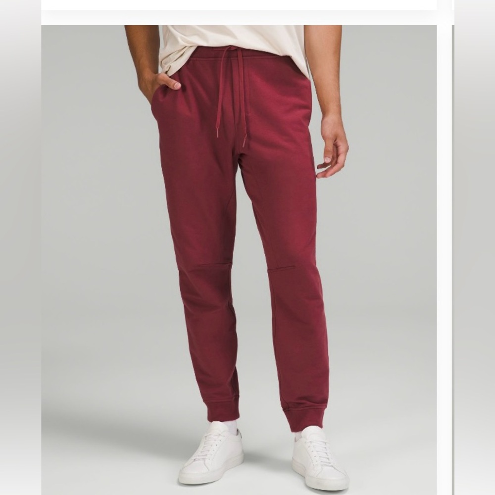 Lululemon sweats
